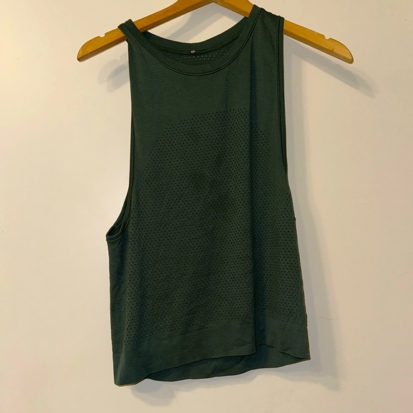 Lululemon Breeze By Muscle Tank II Size 4-6 | Excellent Condition! - Picture 2 of 6